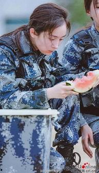 野性男生带你吃瓜,尽享味蕾盛宴