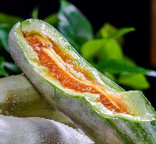 吃山东大瓜,探寻地道的山东美食之旅