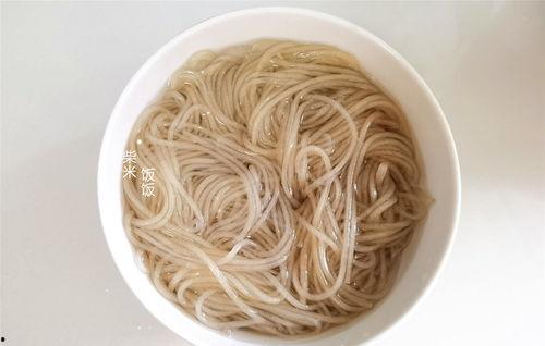 吃瓜捞粉,品味夏日清凉美食之旅